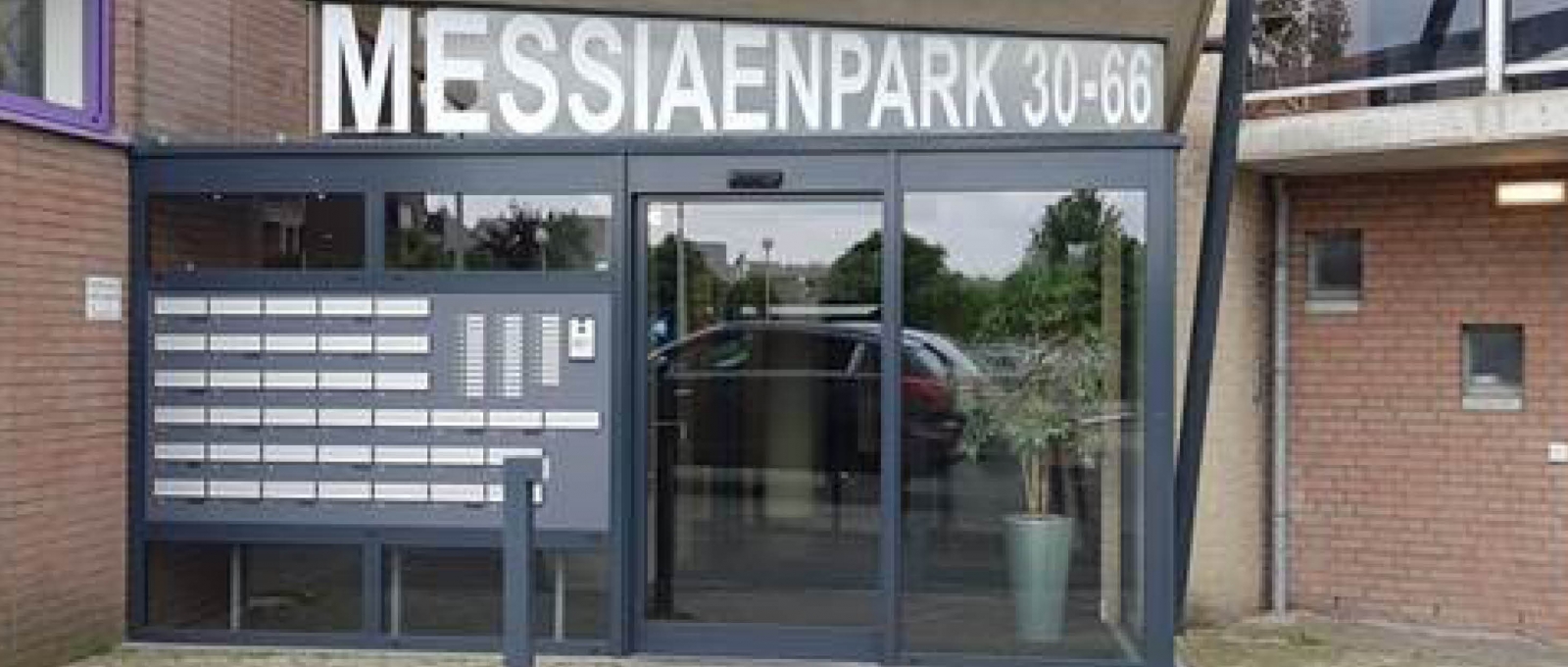 Renovatie entree wooncomplex Messiaenpark