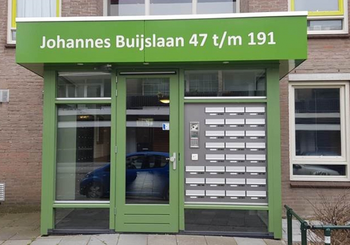 Renovatie entree wooncomplexen Woonbedrijf